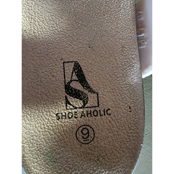 Embellished Coral Sandals by Shoeaholic Size 9 - Picture 5 of 7